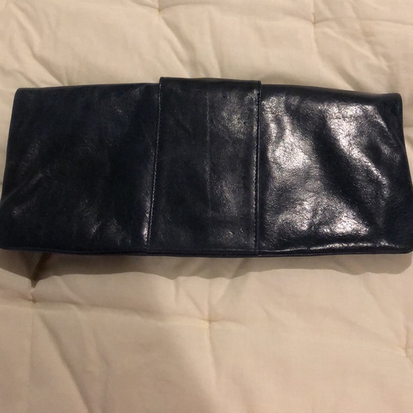 Navy blue Hobo clutch - Picture 3 of 5